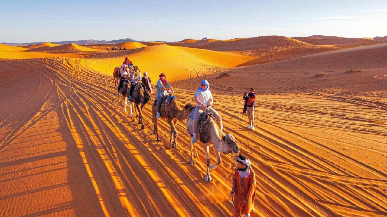 Aladdin Merzouga Camp ภายนอก รูปภาพ