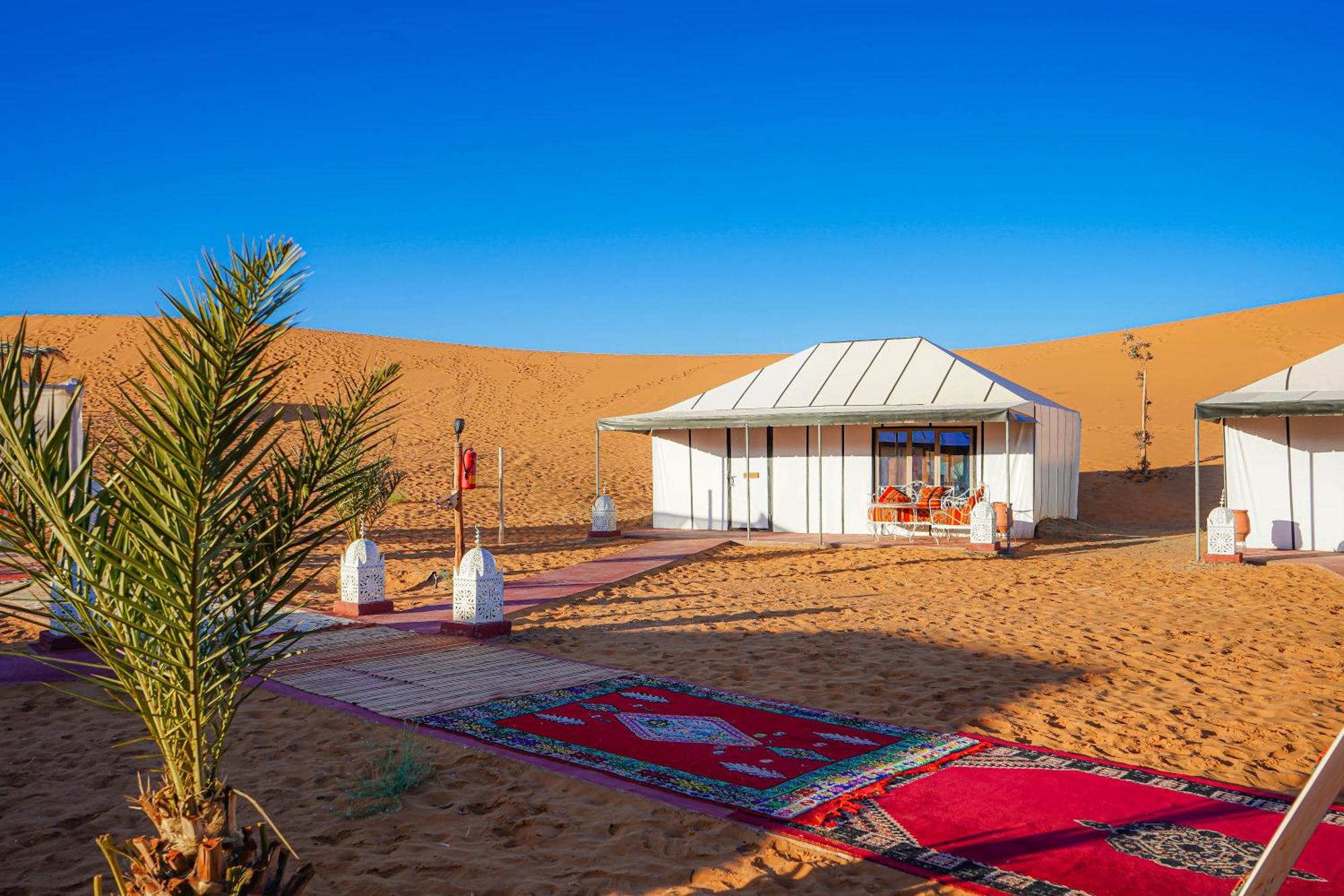 Aladdin Merzouga Camp ภายนอก รูปภาพ