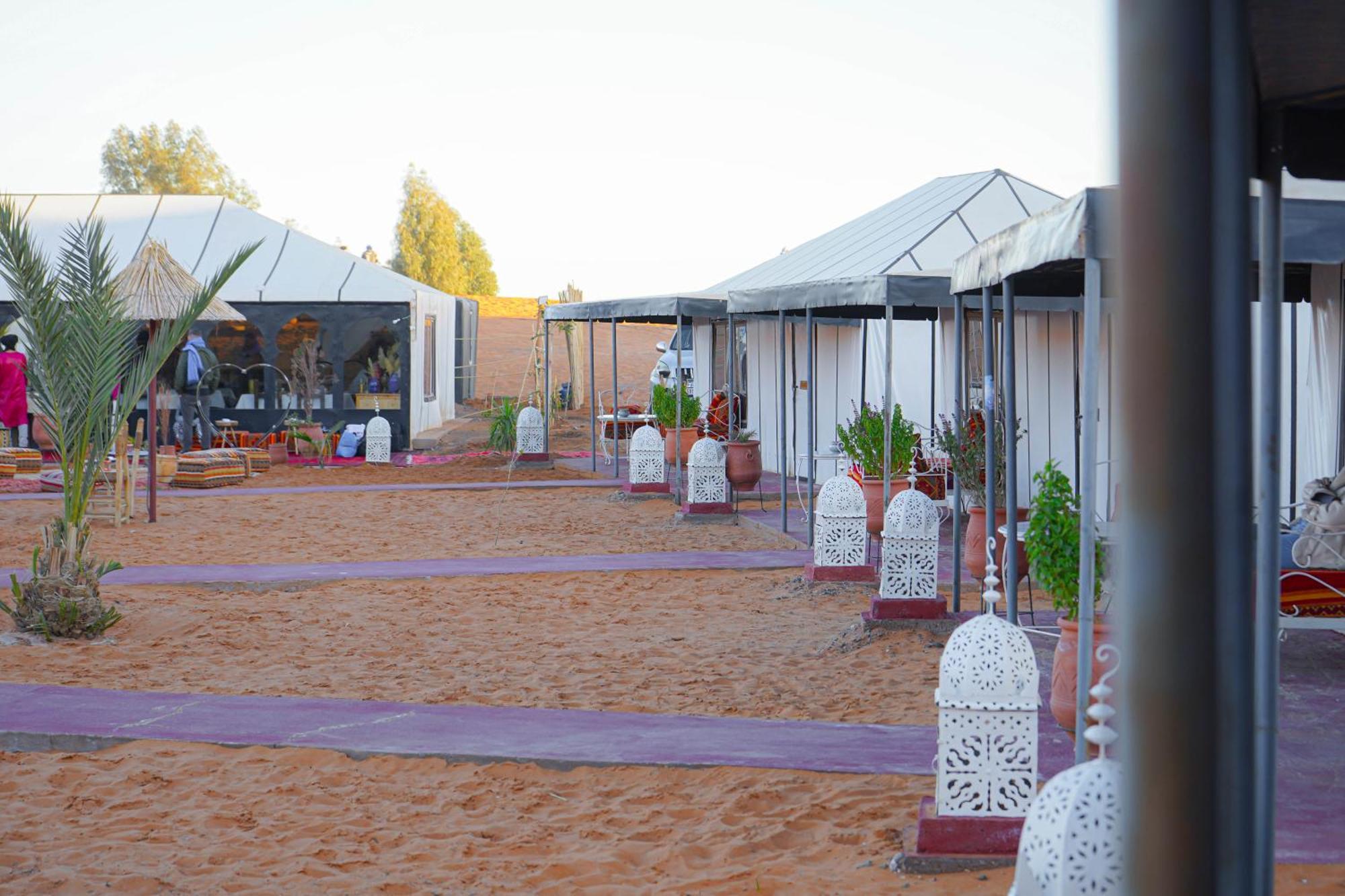 Aladdin Merzouga Camp ภายนอก รูปภาพ